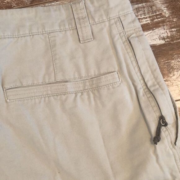 Men’s Columbia Shorts size 42 - Picture 3 of 5